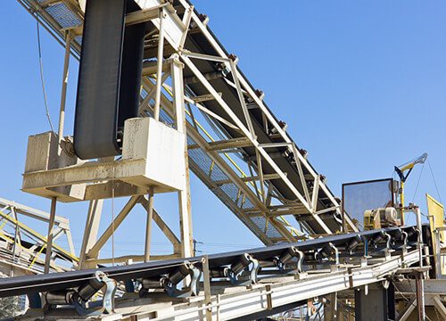 Transportador de correia para serviço pesado